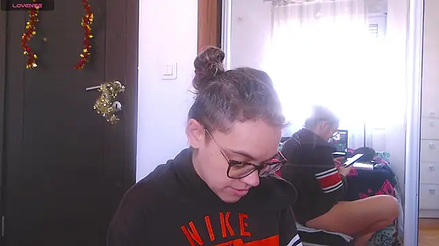 Ju-Hot online show from 02.19.25