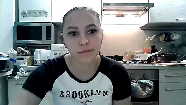 Misssweet s online show from 02.04.25