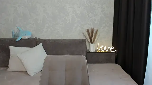 Snapshot of MelisaHart chatting on 02.14.25 MelisaHart online show from 02.14.25