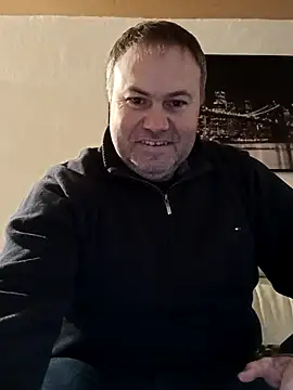 Snapshot of Pourleplasirs chatting on 02.12.25 Pourleplasirs online show from 02.12.25