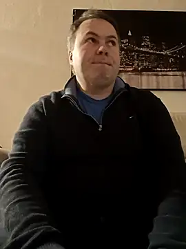 Snapshot of Pourleplasirs chatting on 02.13.25 Pourleplasirs online show from 02.13.25