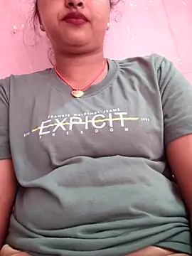 Snapshot of Soniya_cut chatting on 02.28.25 Soniya cut online show from 02.28.25