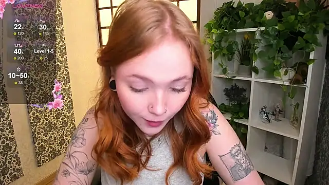 Maya Light online show from 02.15.25