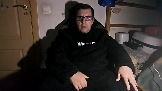 Snapshot of Usame_como_quieras chatting on 02.05.25 Usame como quieras online show from 02.05.25