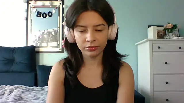 LariceSexy online show from 10.13.25