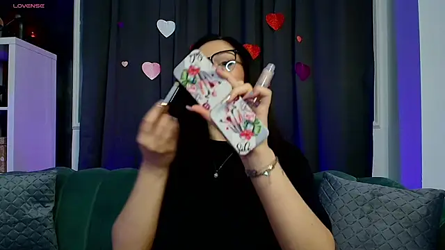 Deea Vibe Me online show from 02.24.25