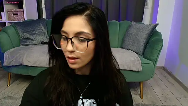 Deea Vibe Me online show from 02.26.25