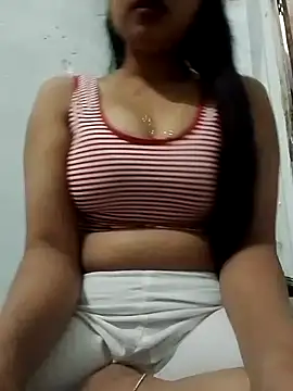 Snapshot of saaniya chatting on 02.20.25 saaniya online show from 02.20.25