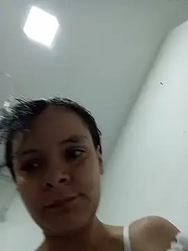 Ariasmithog online show from 12.22.25