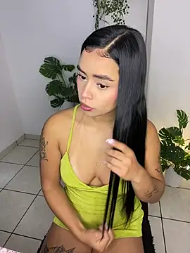 Snapshot of meli_ortiz_ chatting on 07.24.26 meli ortiz online show from 07.24.26