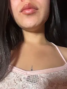 Snapshot of eileensophi chatting on 02.14.26 eileensophi online show from 02.14.26