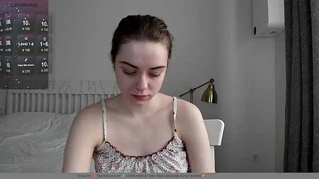 Snapshot of Hustle_Babyy chatting on 02.07.26 Hustle Babyy online show from 02.07.26