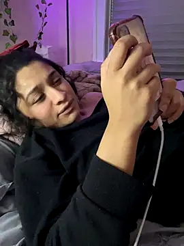 Cristinasunny online show from 12.14.25