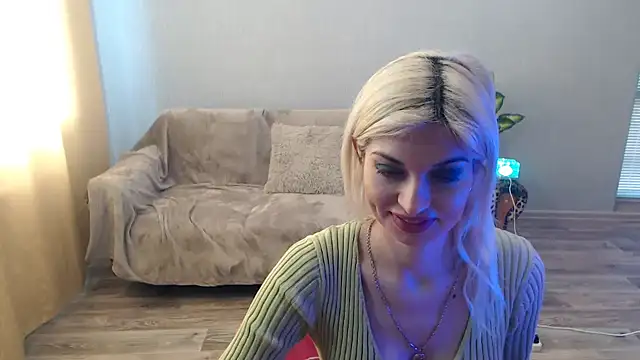 SexyBeatriice online show from 04.12.26