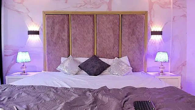 AliDiaz  online show from 10.23.25