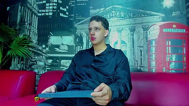 Thomas May4rs online show from 01.29.25