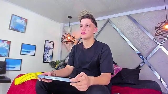 Thomas May4rs online show from 03.20.25