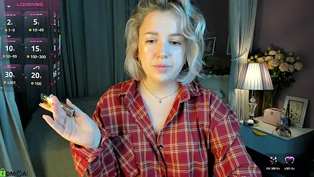 Nikki Kai online show from 10.30.25