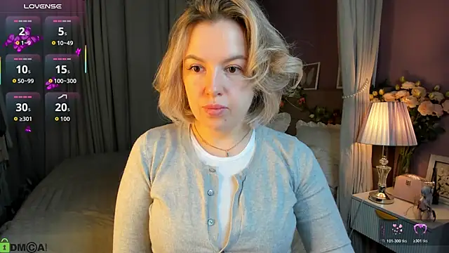 Nikki Kai online show from 10.31.25