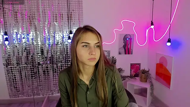 CharmBianca online show from 01.30.25