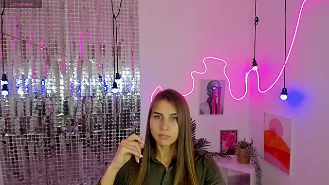 CharmBianca online show from 01.30.25