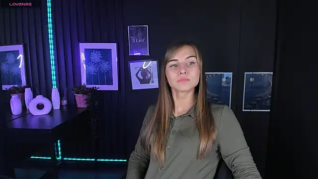 CharmBianca online show from 02.08.25