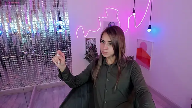 CharmBianca online show from 02.09.25