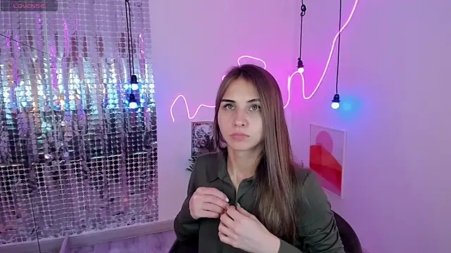 CharmBianca online show from 02.09.25