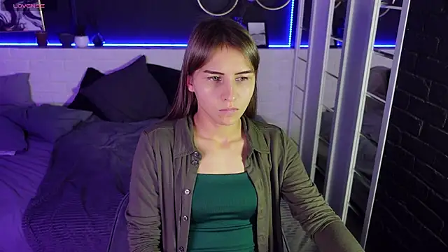 CharmBianca online show from 02.23.25