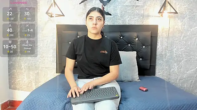 emberhodson online show from 11.03.25