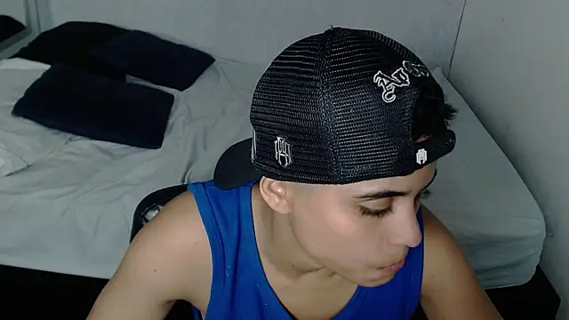 Liiamthompson online show from 03.09.25