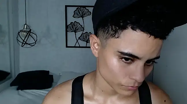 Liiamthompson online show from 03.10.25