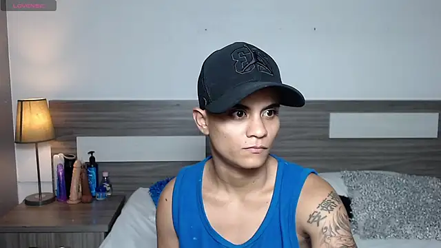 Liiamthompson online show from 12.18.25