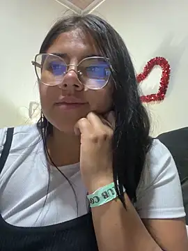 viccky vick online show from 03.10.25