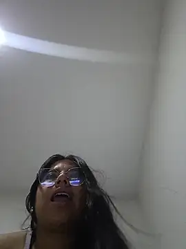 viccky vick online show from 11.05.25