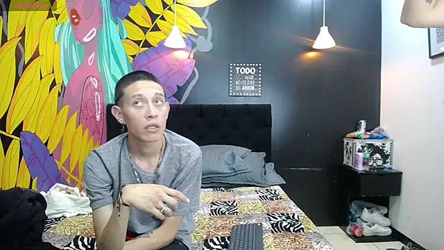 SimonAndJocelyn online show from 02.06.25