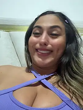 Snapshot of dulcehot_1502 chatting on 02.10.25 dulcehot 1502 online show from 02.10.25