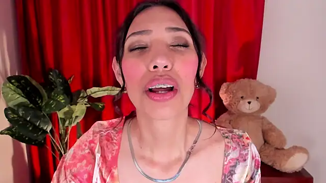 Miss veronicaa2 online show from 10.27.25