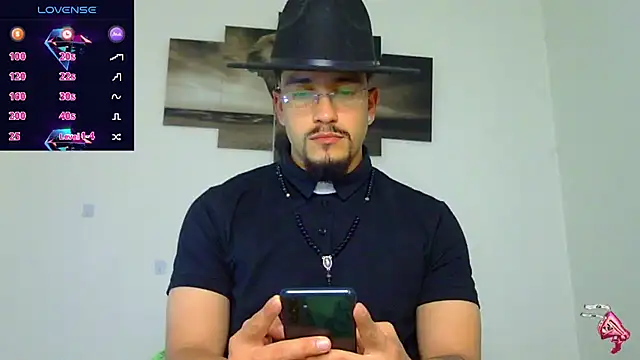 Keiviid online show from 10.31.25