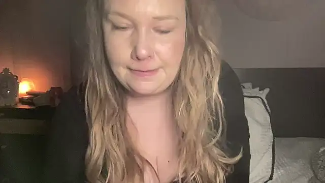 BustyHayleyUk online show from 02.06.25