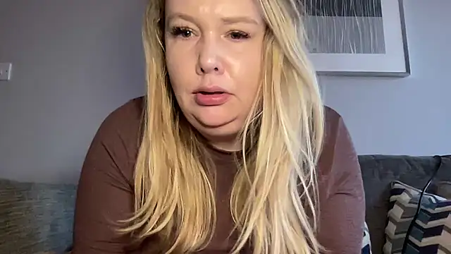 BustyHayleyUk online show from 03.26.26