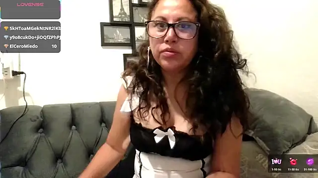 MirandaLatinaLovely online show from 10.26.25
