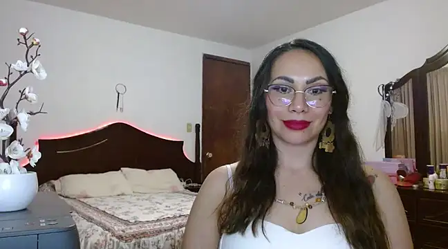 AloLovely  online show from 02.27.25