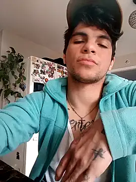 Snapshot of Elperlozo10 chatting on 02.06.25 Elperlozo10 online show from 02.06.25