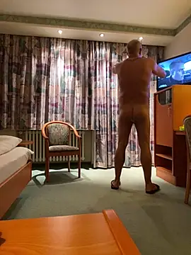 BOOTS online show from 12.11.24