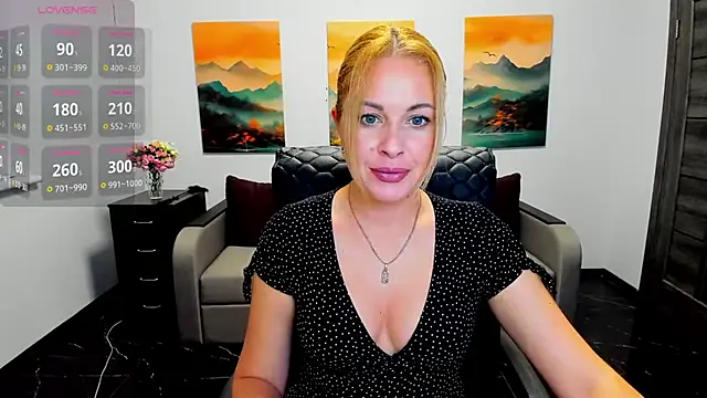 Mira Whites online show from 11.21.25