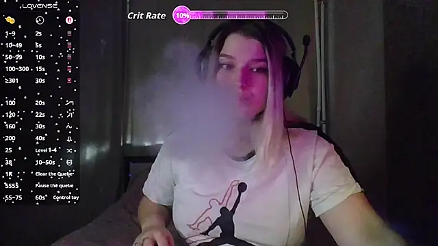 Snapshot of Jenny_Smit chatting on 11.23.25 Jenny Smit online show from 11.23.25