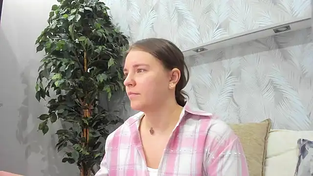 Snapshot of Jenny_Jimmy chatting on 07.14.26 Jenny Jimmy online show from 07.14.26