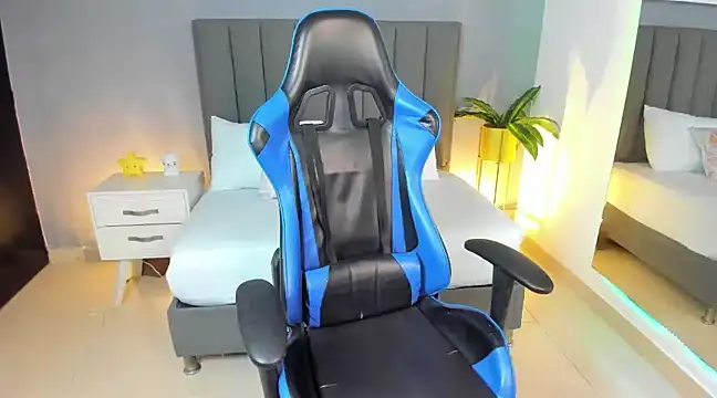 alessia leroy online show from 02.11.25