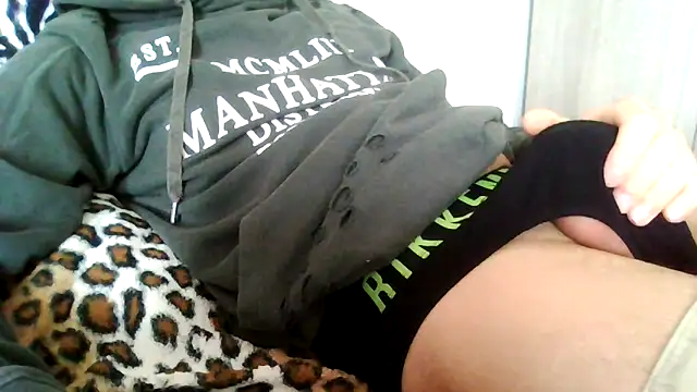 Snapshot of tommyboyteen chatting on 03.14.25 tommyboyteen online show from 03.14.25